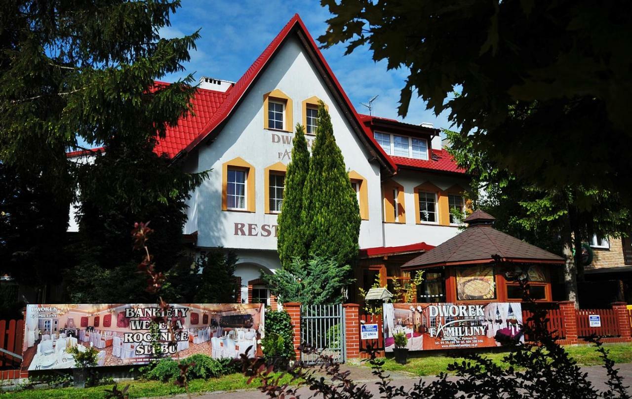 Dworek Familijny Kolobrzeg Bagian luar foto