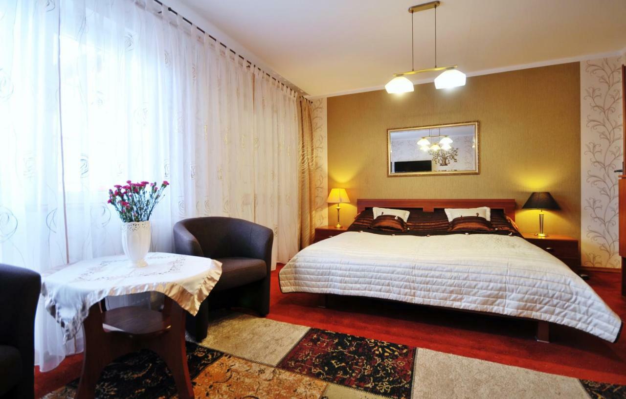 Dworek Familijny Kolobrzeg Bagian luar foto